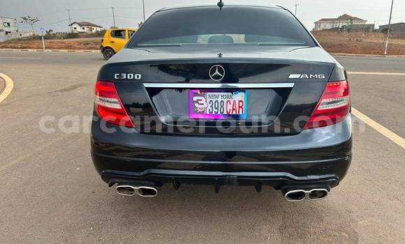 Acheter Occasion Voiture Mercedes-Benz C-Classe Noir à Douala, Littoral Cameroon Acheter Occasion Voiture Mercedes-Benz C-Classe Noir à Douala, Littoral Cameroon