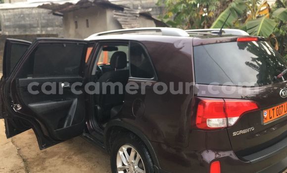 Sayi Na hannu Kia Sorento Brown Mota in Douala a Ƙasar Kamaru Sayi Na hannu Kia Sorento Brown Mota in Douala a Ƙasar Kamaru