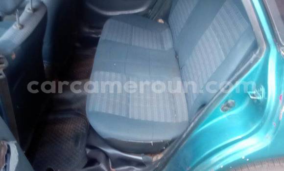 Sayi Na hannu Toyota Aqua Blue Mota in Douala a Ƙasar Kamaru Sayi Na hannu Toyota Aqua Blue Mota in Douala a Ƙasar Kamaru