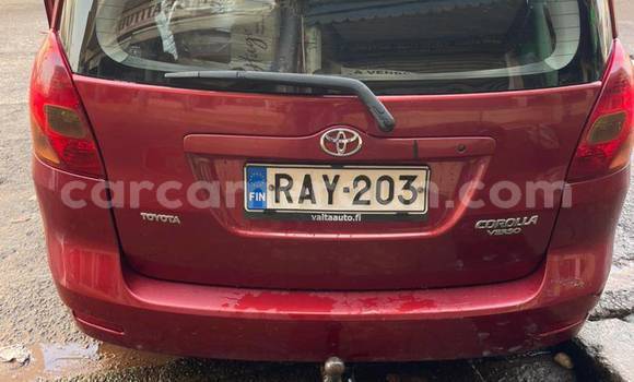 Sayi Na hannu Toyota Corolla Red Mota in Douala a Ƙasar Kamaru Sayi Na hannu Toyota Corolla Red Mota in Douala a Ƙasar Kamaru
