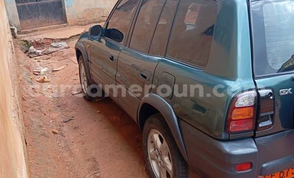 Sayi Na hannu Toyota RAV4 Sauran Mota in Douala a Ƙasar Kamaru Sayi Na hannu Toyota RAV4 Sauran Mota in Douala a Ƙasar Kamaru