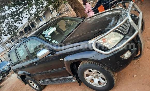 Sayi Na hannu Toyota Prado Black Mota in Douala a Ƙasar Kamaru Sayi Na hannu Toyota Prado Black Mota in Douala a Ƙasar Kamaru