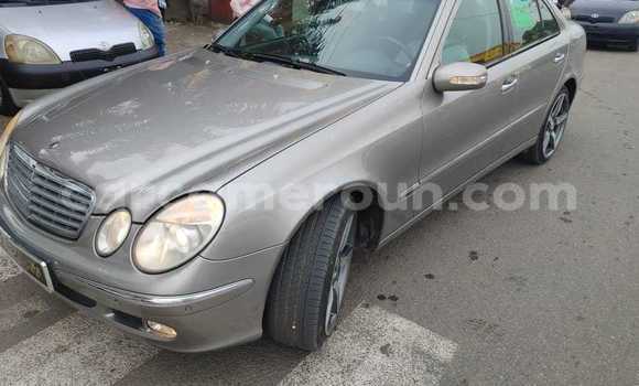 Sayi Na hannu Mercedes‒Benz E–Class Sauran Mota in Yaounde a Babban Kamaru Sayi Na hannu Mercedes‒Benz E–Class Sauran Mota in Yaounde a Babban Kamaru