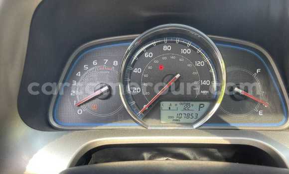 Sayi Na hannu Toyota RAV4 Sauran Mota in Douala a Ƙasar Kamaru Sayi Na hannu Toyota RAV4 Sauran Mota in Douala a Ƙasar Kamaru