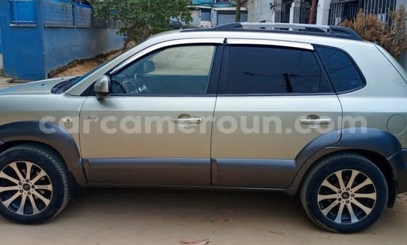 Sayi Na hannu Hyundai Tucson Sauran Mota in Douala a Ƙasar Kamaru Sayi Na hannu Hyundai Tucson Sauran Mota in Douala a Ƙasar Kamaru