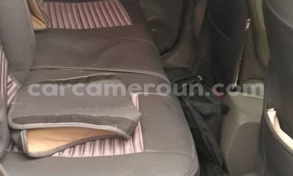 Sayi Na hannu Honda CR–V Sauran Mota in Douala a Ƙasar Kamaru Sayi Na hannu Honda CR–V Sauran Mota in Douala a Ƙasar Kamaru