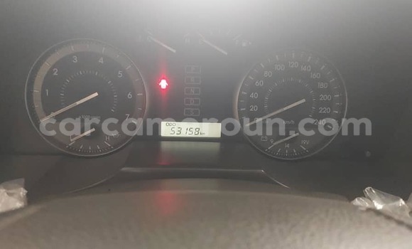 Sayi Na hannu Toyota Land Cruiser White Mota in Douala a Ƙasar Kamaru Sayi Na hannu Toyota Land Cruiser White Mota in Douala a Ƙasar Kamaru