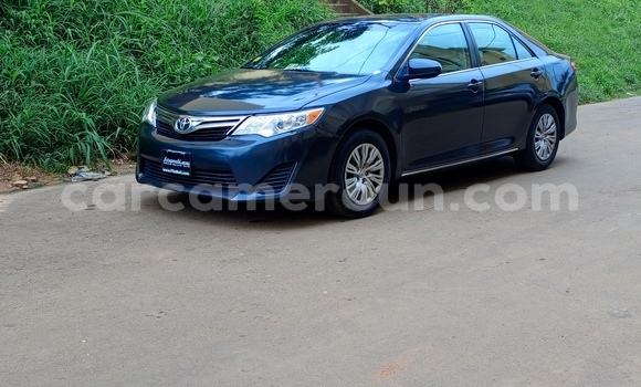 Acheter Occasion Voiture Toyota Camry Gris à Yaoundé, Central Cameroon Acheter Occasion Voiture Toyota Camry Gris à Yaoundé, Central Cameroon