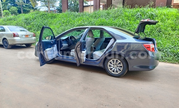 Acheter Occasion Voiture Toyota Camry Gris à Yaoundé, Central Cameroon Acheter Occasion Voiture Toyota Camry Gris à Yaoundé, Central Cameroon