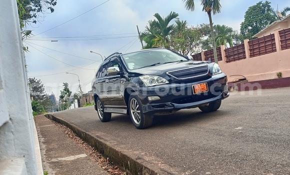 Sayi Na hannu Toyota Harrier Black Mota in Yaounde a Babban Kamaru
