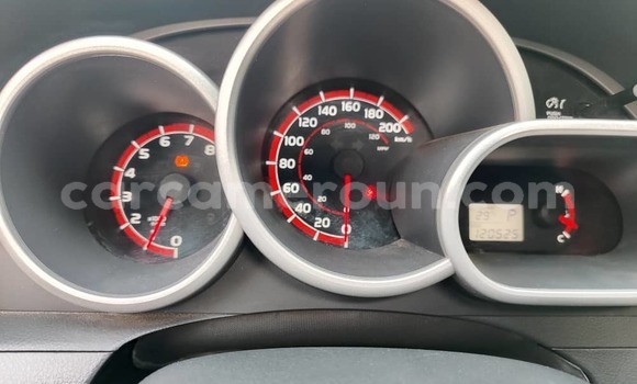 Sayi Imported Toyota Matrix Black Mota in Douala a Ƙasar Kamaru Sayi Imported Toyota Matrix Black Mota in Douala a Ƙasar Kamaru