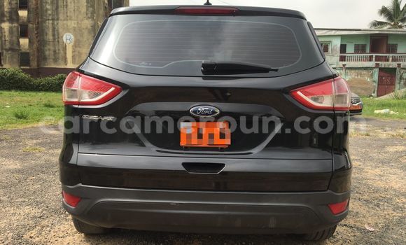 Sayi Na hannu Ford Escape Black Mota in Douala a Ƙasar Kamaru Sayi Na hannu Ford Escape Black Mota in Douala a Ƙasar Kamaru