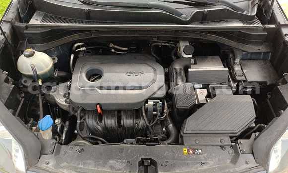 Sayi Imported Kia Sportage Azurfa Mota in Douala a Ƙasar Kamaru Sayi Imported Kia Sportage Azurfa Mota in Douala a Ƙasar Kamaru