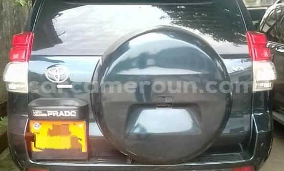 Sayi Na hannu Toyota Land Cruiser Prado Blue Mota in Douala a Ƙasar Kamaru Sayi Na hannu Toyota Land Cruiser Prado Blue Mota in Douala a Ƙasar Kamaru