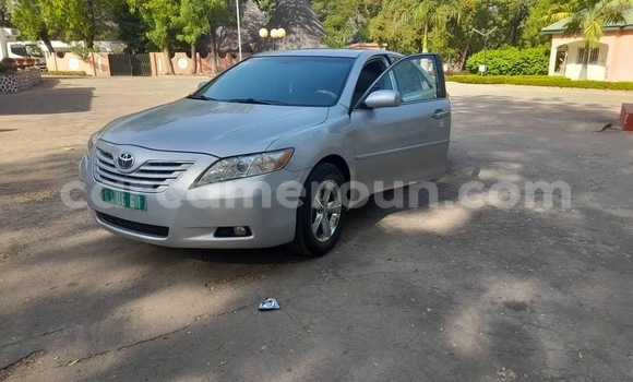 Acheter Occasion Voiture Toyota Camry Gris à Yaoundé, Central Cameroon Acheter Occasion Voiture Toyota Camry Gris à Yaoundé, Central Cameroon