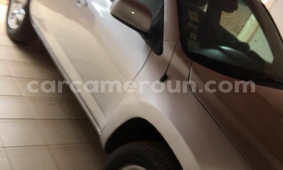 Acheter Occasion Voiture Toyota RAV4 Gris à Yaoundé, Central Cameroon Acheter Occasion Voiture Toyota RAV4 Gris à Yaoundé, Central Cameroon