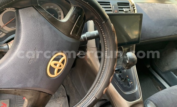 Sayi Na hannu Toyota Blade Brown Mota in Douala a Ƙasar Kamaru Sayi Na hannu Toyota Blade Brown Mota in Douala a Ƙasar Kamaru