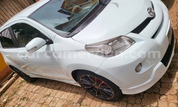 Acheter Occasion Voiture Toyota Urban Cruiser Blanc à Yaoundé, Central Cameroon