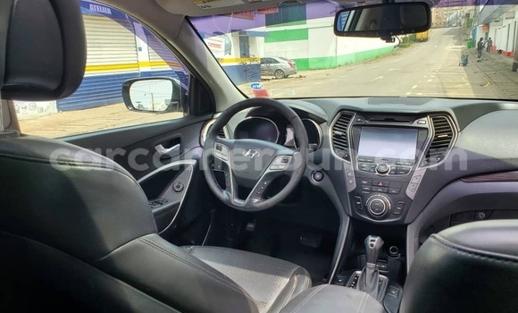 Acheter Neuf Voiture Hyundai Santa Fe Gris à Douala, Littoral Cameroon Acheter Neuf Voiture Hyundai Santa Fe Gris à Douala, Littoral Cameroon