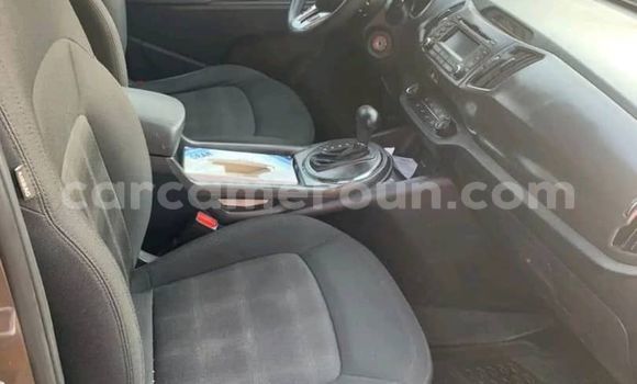 Acheter Occasion Voiture Kia Sportage Marron à Yaoundé, Central Cameroon Acheter Occasion Voiture Kia Sportage Marron à Yaoundé, Central Cameroon