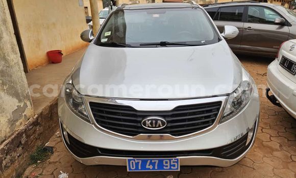 Acheter Occasion Voiture Kia Sportage Gris à Yaoundé, Central Cameroon Acheter Occasion Voiture Kia Sportage Gris à Yaoundé, Central Cameroon