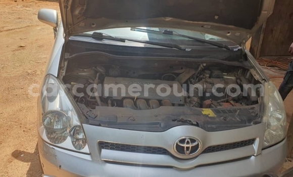Acheter Occasion Voiture Toyota Corolla Gris à Yaoundé, Central Cameroon Acheter Occasion Voiture Toyota Corolla Gris à Yaoundé, Central Cameroon