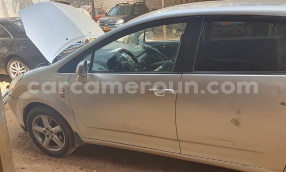 Acheter Occasion Voiture Toyota Corolla Gris à Yaoundé, Central Cameroon Acheter Occasion Voiture Toyota Corolla Gris à Yaoundé, Central Cameroon