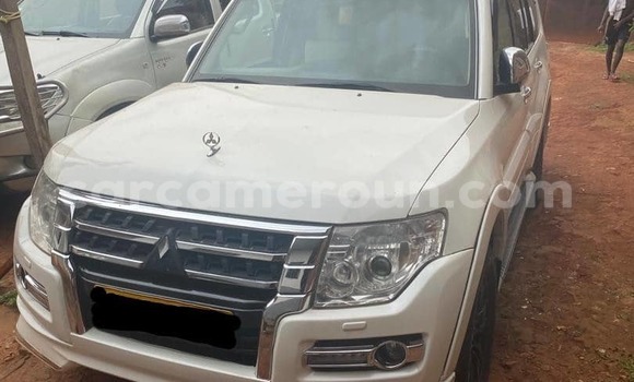 Acheter Occasion Voiture Mitsubishi Pajero Blanc à Yaoundé, Central Cameroon Acheter Occasion Voiture Mitsubishi Pajero Blanc à Yaoundé, Central Cameroon