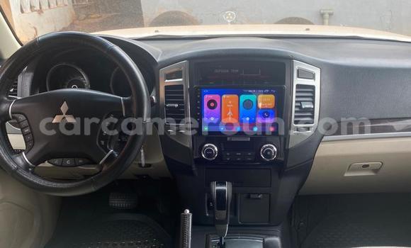 Acheter Occasion Voiture Mitsubishi Pajero Blanc à Yaoundé, Central Cameroon Acheter Occasion Voiture Mitsubishi Pajero Blanc à Yaoundé, Central Cameroon