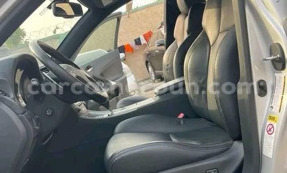 Acheter Occasion Voiture Lexus IS Gris à Yaoundé, Central Cameroon Acheter Occasion Voiture Lexus IS Gris à Yaoundé, Central Cameroon