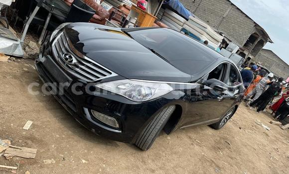 Acheter Occasion Voiture Hyundai Grandeur Noir à Yaoundé, Central Cameroon Acheter Occasion Voiture Hyundai Grandeur Noir à Yaoundé, Central Cameroon