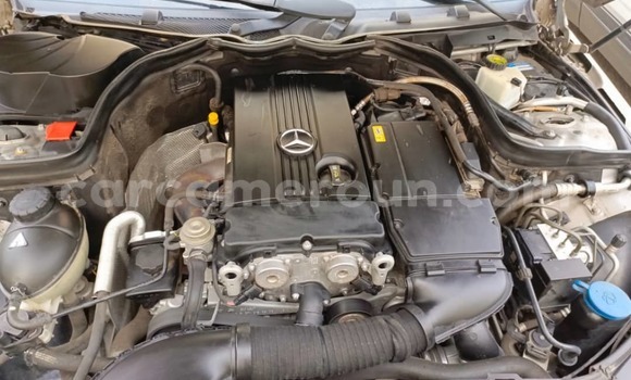 Acheter Occasion Voiture Mercedes‒Benz C–Class Gris à Douala, Littoral Cameroon Acheter Occasion Voiture Mercedes‒Benz C–Class Gris à Douala, Littoral Cameroon