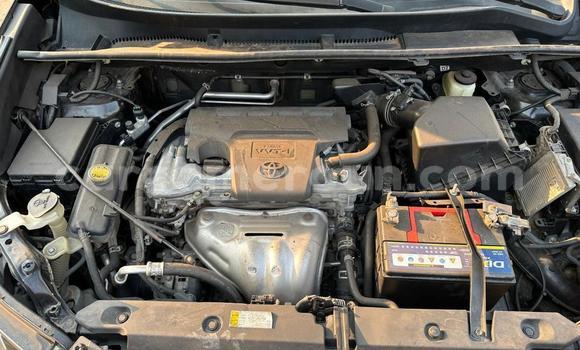 Sayi Na hannu Toyota RAV4 Black Mota in Yaounde a Babban Kamaru Sayi Na hannu Toyota RAV4 Black Mota in Yaounde a Babban Kamaru