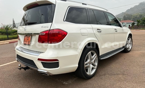 Buy Used Mercedes‒Benz GL–Class White Car in Yaounde in Central Cameroon Buy Used Mercedes‒Benz GL–Class White Car in Yaounde in Central Cameroon