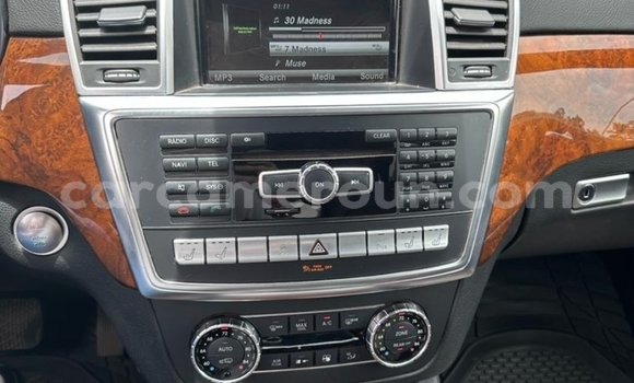 Buy Used Mercedes‒Benz GL–Class White Car in Yaounde in Central Cameroon Buy Used Mercedes‒Benz GL–Class White Car in Yaounde in Central Cameroon