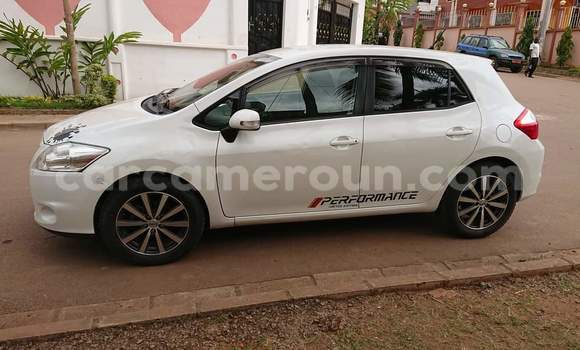Buy Used Toyota Auris White Car in Yaounde in Central Cameroon Buy Used Toyota Auris White Car in Yaounde in Central Cameroon