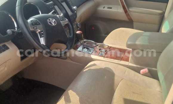 Buy Used Toyota Highlander White Car in Douala in Littoral Cameroon Buy Used Toyota Highlander White Car in Douala in Littoral Cameroon
