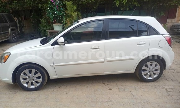 Acheter Occasion Voiture Kia Rio Blanc à Douala, Littoral Cameroon Acheter Occasion Voiture Kia Rio Blanc à Douala, Littoral Cameroon