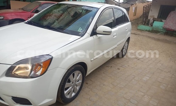 Acheter Occasion Voiture Kia Rio Blanc à Douala, Littoral Cameroon Acheter Occasion Voiture Kia Rio Blanc à Douala, Littoral Cameroon