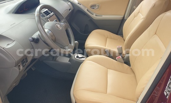 Sayi Na hannu Toyota Vitz Red Mota in Yaounde a Babban Kamaru Sayi Na hannu Toyota Vitz Red Mota in Yaounde a Babban Kamaru