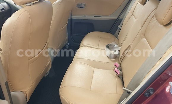 Sayi Na hannu Toyota Vitz Red Mota in Yaounde a Babban Kamaru Sayi Na hannu Toyota Vitz Red Mota in Yaounde a Babban Kamaru