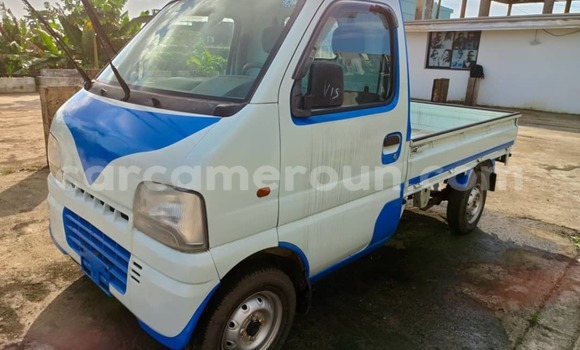Sayi Na hannu Suzuki Carry White Mota in Douala a Ƙasar Kamaru Sayi Na hannu Suzuki Carry White Mota in Douala a Ƙasar Kamaru
