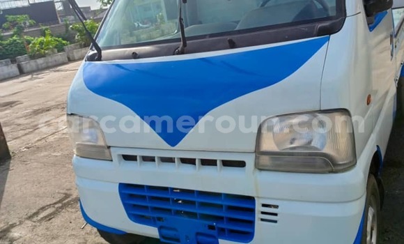 Sayi Na hannu Suzuki Carry White Mota in Douala a Ƙasar Kamaru Sayi Na hannu Suzuki Carry White Mota in Douala a Ƙasar Kamaru