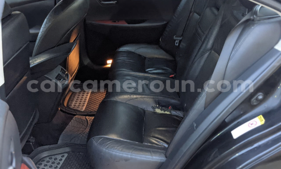 Sayi Na hannu Lexus ES Black Mota in Douala a Ƙasar Kamaru Sayi Na hannu Lexus ES Black Mota in Douala a Ƙasar Kamaru