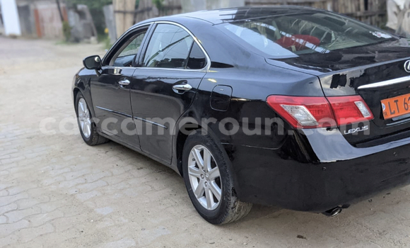 Sayi Na hannu Lexus ES Black Mota in Douala a Ƙasar Kamaru Sayi Na hannu Lexus ES Black Mota in Douala a Ƙasar Kamaru