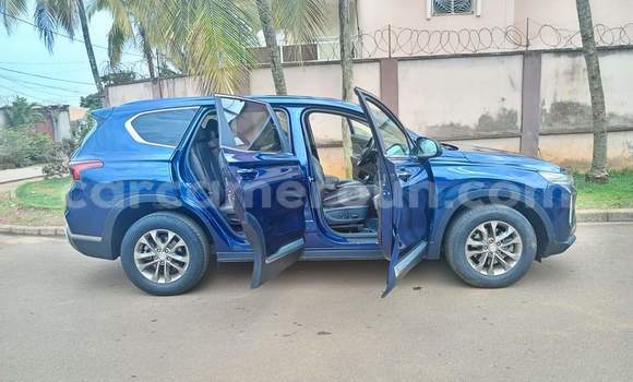 Buy Used Hyundai Santa Fe Blue Car in Yaounde in Central Cameroon Buy Used Hyundai Santa Fe Blue Car in Yaounde in Central Cameroon