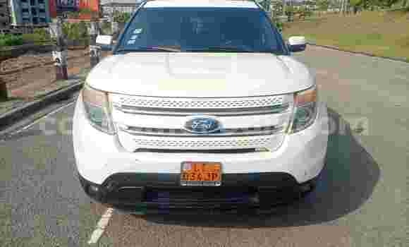 Acheter Occasion Voiture Ford Explorer Blanc à Douala, Littoral Cameroon Acheter Occasion Voiture Ford Explorer Blanc à Douala, Littoral Cameroon