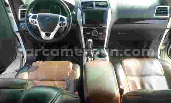 Acheter Occasion Voiture Ford Explorer Blanc à Douala, Littoral Cameroon Acheter Occasion Voiture Ford Explorer Blanc à Douala, Littoral Cameroon