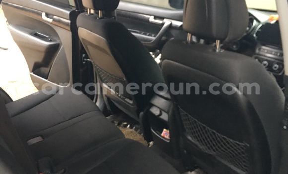 Sayi Imported Kia Sorento Brown Mota in Douala a Ƙasar Kamaru Sayi Imported Kia Sorento Brown Mota in Douala a Ƙasar Kamaru