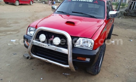 Sayi Na hannu Mitsubishi eK Classic Red Mota in Douala a Ƙasar Kamaru